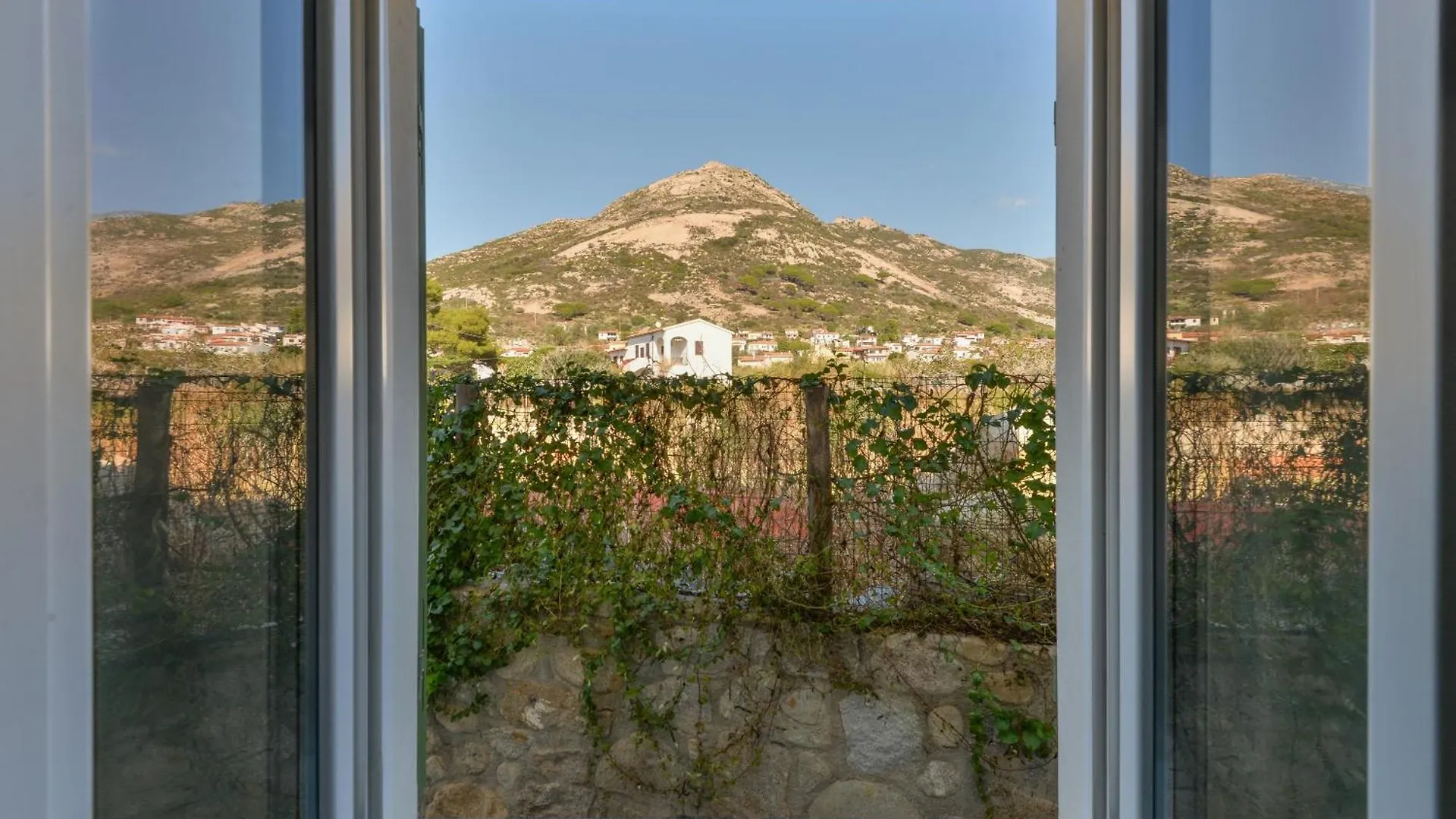 Il Quartiere Apt Pianosa Apartment Pomonte Italy